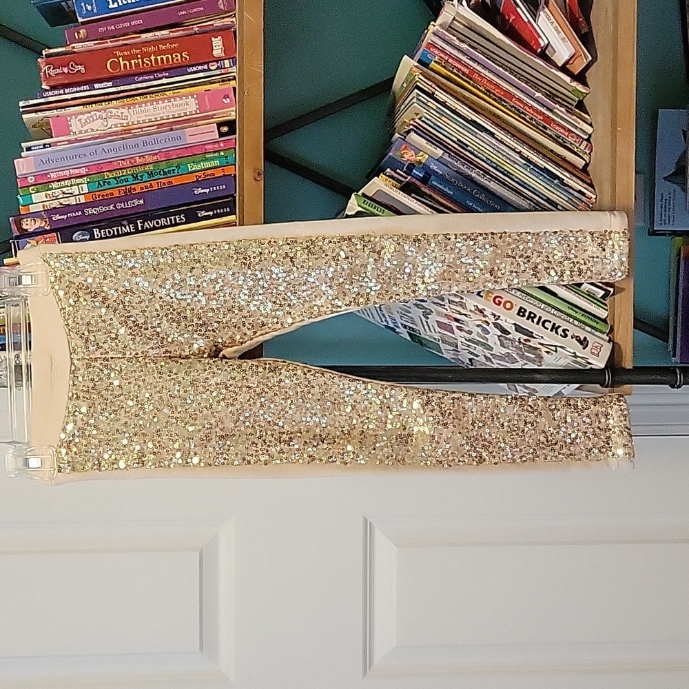 Joyfolie gold sequin pants ✨️